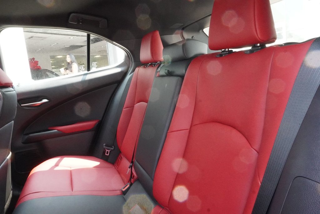 2026 Lexus UX 300h F SPORT 2|WIRELESS|CARPLAY|H/C FRONT SEATS in Ajax, Ontario at Lexus of Lakeridge - 9 - w1024h768px