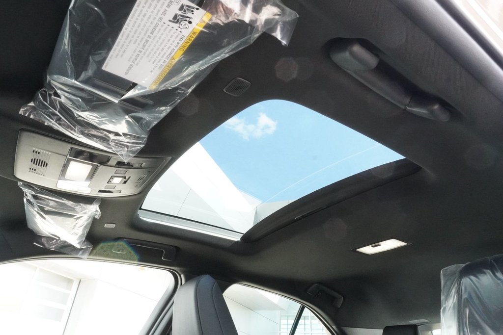 2026 Lexus UX 300h LUXURY|CARPLAY|MEMORY SEATS|BLINDSPOT|SUNROOF in Ajax, Ontario at Lexus of Lakeridge - 7 - w1024h768px