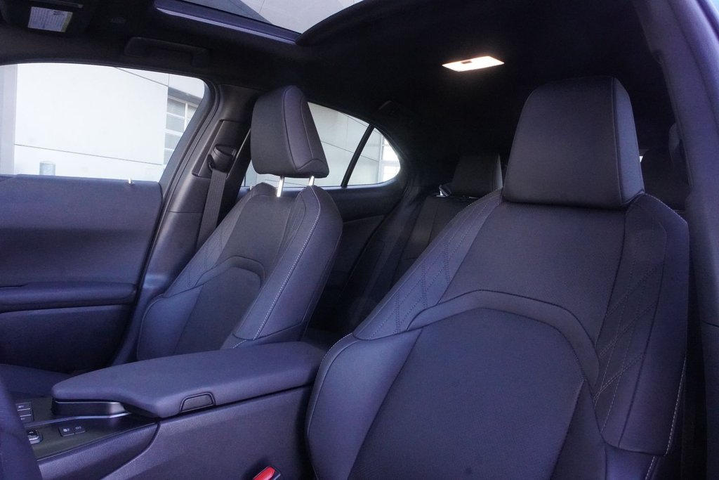 2026 Lexus UX 300h F SPORT DESIGN|MOONROOF|H/V FRONT SEATS in Ajax, Ontario at Lexus of Lakeridge - 8 - w1024h768px