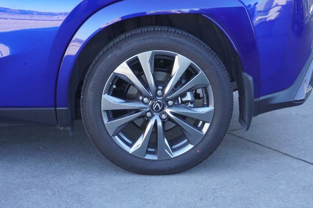 2026 Lexus UX 300h F SPORT DESIGN|MOONROOF|H/V FRONT SEATS in Ajax, Ontario at Lexus of Lakeridge - 11 - w1024h768px