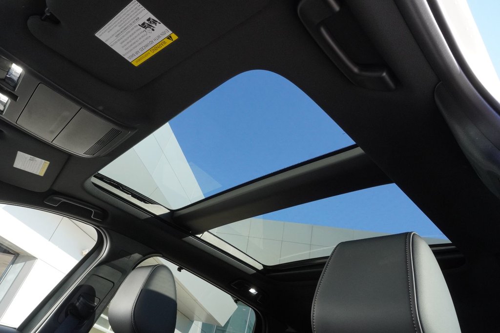 2025 Mazda CX-90 PHEV GT AWD|BOSE|NAVI|360 CAM|PANORAMIC|HUD|7 PASSENGER in Ajax, Ontario at Lexus of Lakeridge - 9 - w1024h768px