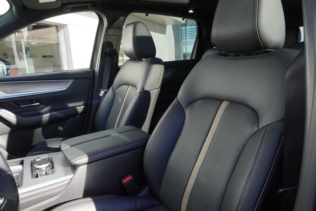 2025 Mazda CX-90 PHEV GT AWD|BOSE|NAVI|360 CAM|PANORAMIC|HUD|7 PASSENGER in Ajax, Ontario at Lexus of Lakeridge - 10 - w1024h768px