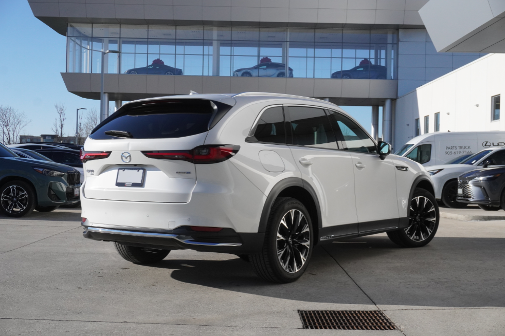 2025 Mazda CX-90 PHEV GT AWD|BOSE|NAVI|360 CAM|PANORAMIC|HUD|7 PASSENGER in Ajax, Ontario at Lexus of Lakeridge - 20 - w1024h768px