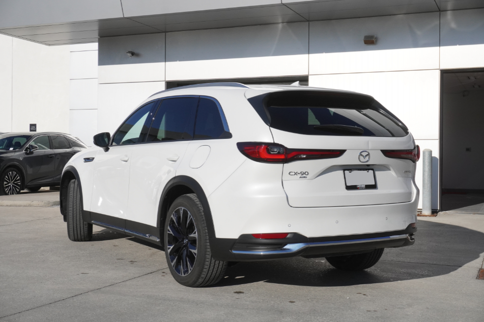 2025 Mazda CX-90 PHEV GT AWD|BOSE|NAVI|360 CAM|PANORAMIC|HUD|7 PASSENGER in Ajax, Ontario at Lexus of Lakeridge - 19 - w1024h768px