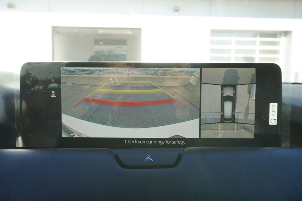 2025 Mazda CX-90 PHEV GT AWD|BOSE|NAVI|360 CAM|PANORAMIC|HUD|7 PASSENGER in Ajax, Ontario at Lexus of Lakeridge - 5 - w1024h768px