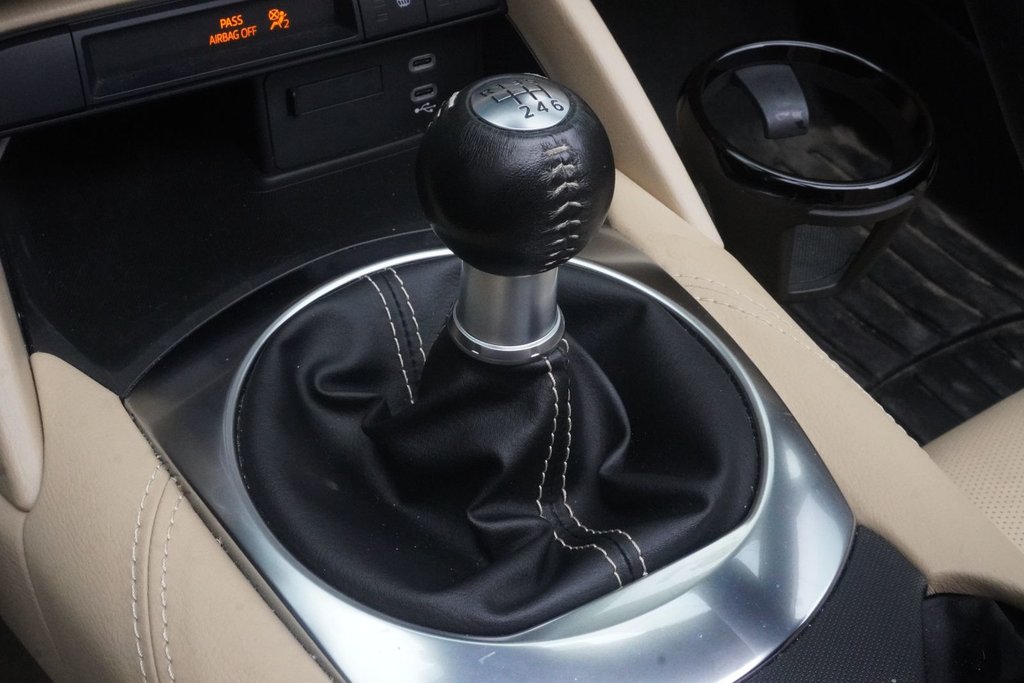 2025 Mazda MX-5 35th ANNIVERSARY EDITION|MANUAL|BOSE|CONVERTIBLE in Ajax, Ontario at Lexus of Lakeridge - 6 - w1024h768px