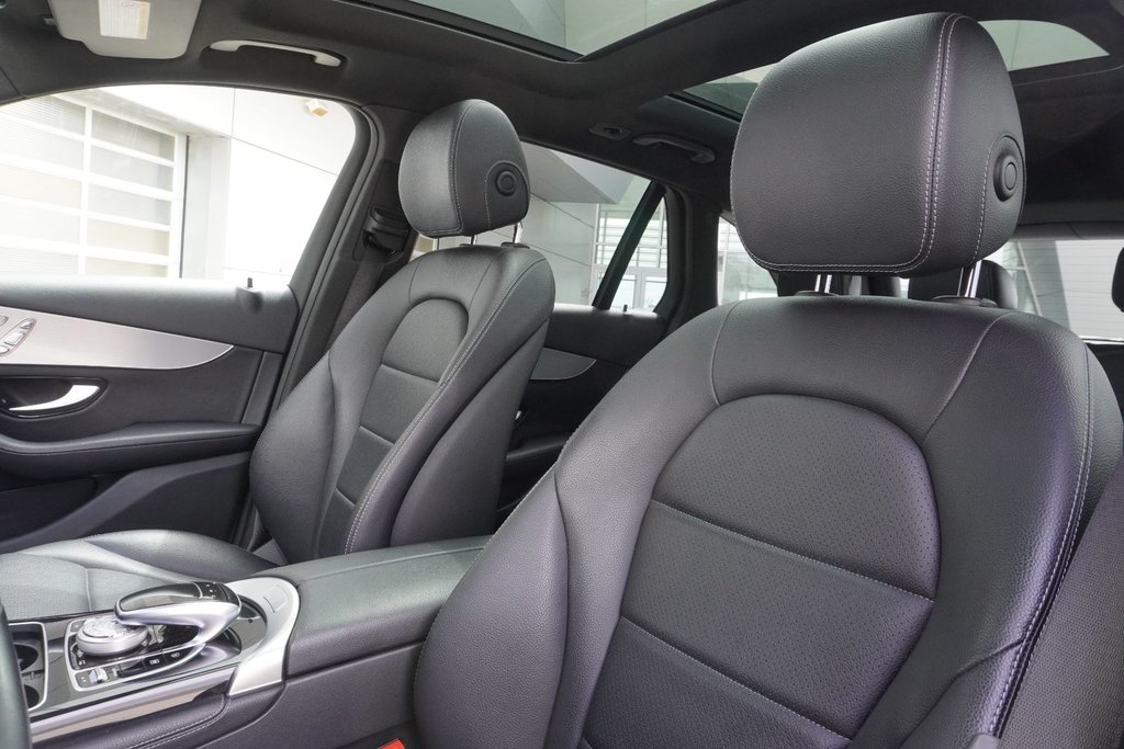 2018 Mercedes-Benz GLC300 4MATIC|PREMIUM PLUS|AMG EDITION|NAVI|PANORAMIC in Ajax, Ontario at Lexus of Lakeridge - 11 - w1024h768px