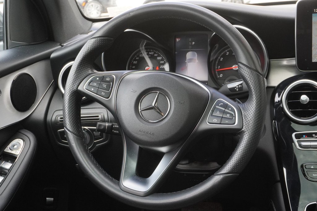 2018 Mercedes-Benz GLC300 4MATIC|PREMIUM PLUS|AMG EDITION|NAVI|PANORAMIC in Ajax, Ontario at Lexus of Lakeridge - 14 - w1024h768px