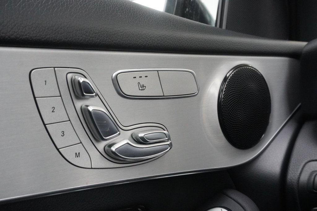2020 Mercedes-Benz GLC300 4MATIC PREMIUM|NAVI|PANORAMIC|HEATED FRONT SEATS in Ajax, Ontario at Lexus of Lakeridge - 3 - w1024h768px