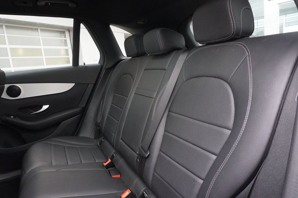 2020 Mercedes-Benz GLC300 4MATIC PREMIUM|NAVI|PANORAMIC|HEATED FRONT SEATS in Ajax, Ontario at Lexus of Lakeridge - 11 - w1024h768px