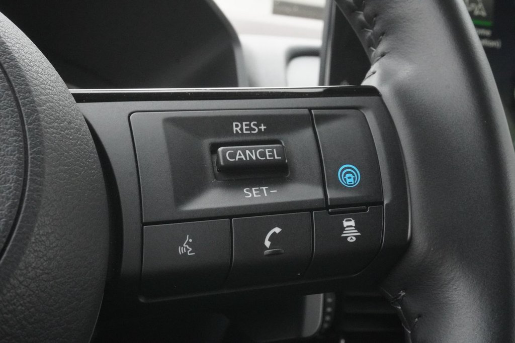 2023 Nissan Rogue SL AWD|CARPLAY|PANORAMIC|HEATED SEATS|360 CAM in Ajax, Ontario at Lexus of Lakeridge - 3 - w1024h768px