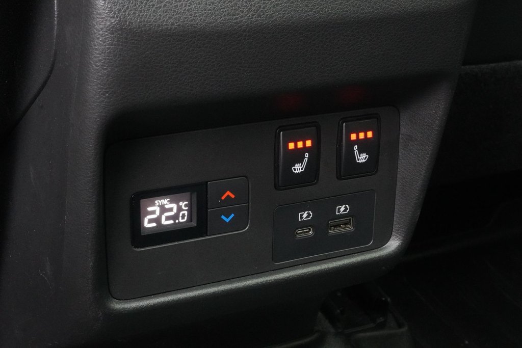 2023 Nissan Rogue SL AWD|CARPLAY|PANORAMIC|HEATED SEATS|360 CAM in Ajax, Ontario at Lexus of Lakeridge - 12 - w1024h768px