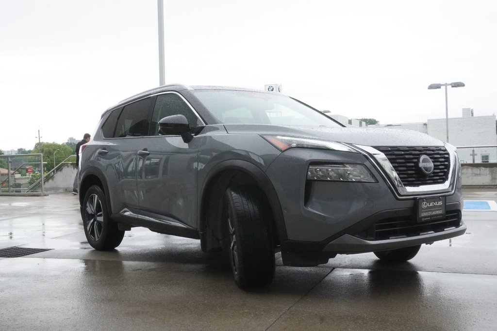 2023 Nissan Rogue SL AWD|CARPLAY|PANORAMIC|HEATED SEATS|360 CAM in Ajax, Ontario at Lexus of Lakeridge - 17 - w1024h768px