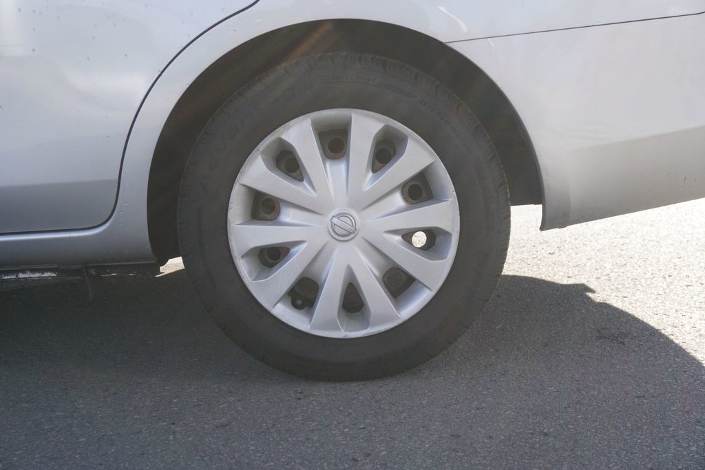 2013 Nissan Versa SEDAN SV|POWER WINDOWS|BLUETOOTH|CRUISE CONTROL in Ajax, Ontario at Lexus of Lakeridge - 10 - w1024h768px