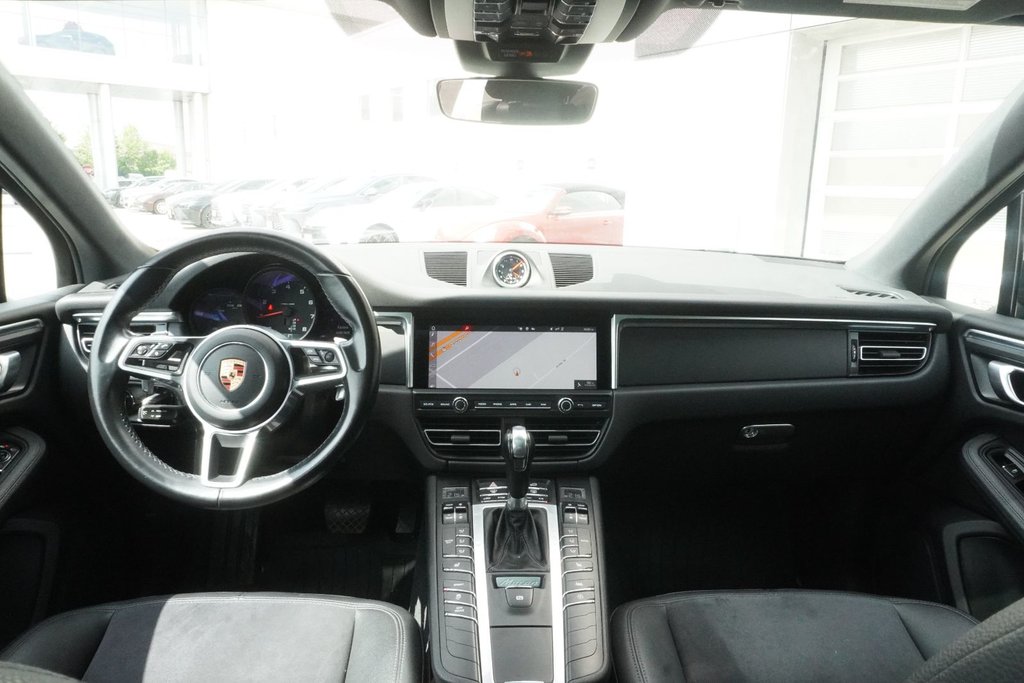 2020 Porsche Macan |PANORAMIC|NAVI|CARPLAY|HEATED FRONT SEATS in Ajax, Ontario at Lexus of Lakeridge - 10 - w1024h768px