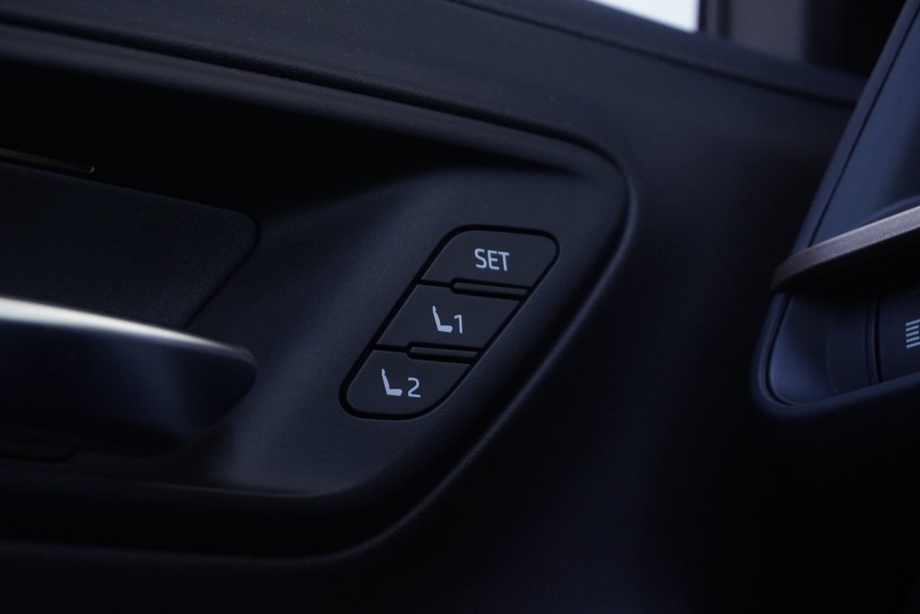 2023 Toyota Crown PLATINUM|JBL|360 CAM|SELF PARK|CARPLAY|WIRELESS in Ajax, Ontario at Lexus of Lakeridge - 4 - w1024h768px