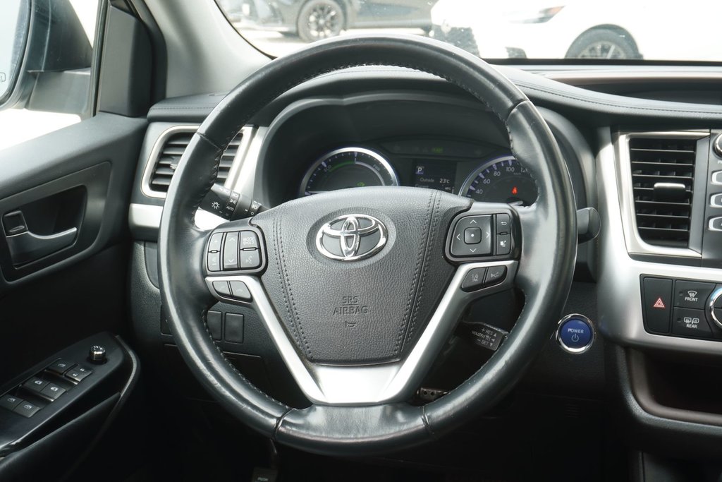 2019 Toyota Highlander XLE AWD|NAVI|MOONROOF|HYBRID|B/SPOT|HEATING SEATS in Ajax, Ontario at Lexus of Lakeridge - 15 - w1024h768px