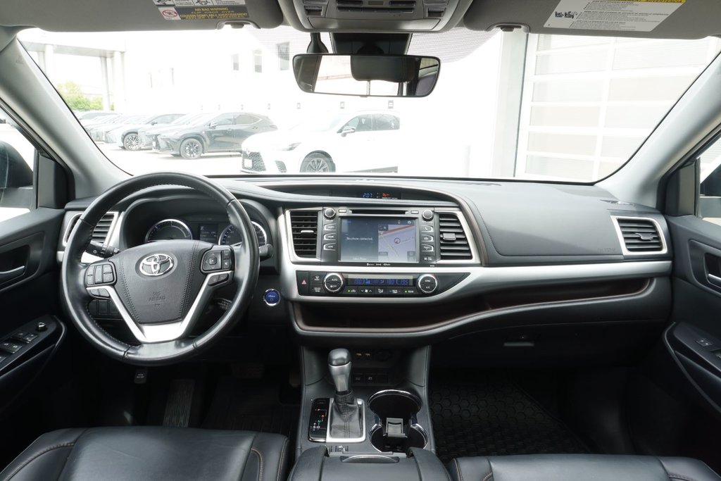 2019 Toyota Highlander XLE AWD|NAVI|MOONROOF|HYBRID|B/SPOT|HEATING SEATS in Ajax, Ontario at Lexus of Lakeridge - 14 - w1024h768px