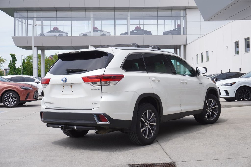 2019 Toyota Highlander XLE AWD|NAVI|MOONROOF|HYBRID|B/SPOT|HEATING SEATS in Ajax, Ontario at Lexus of Lakeridge - 19 - w1024h768px