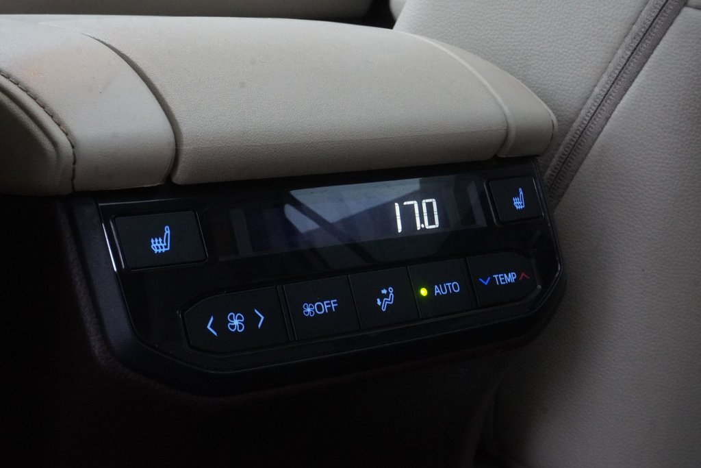 2022 Toyota Highlander LIMITED AWD|JBL|DIGITAL REAR MIRROR|HUD|360 CAM in Ajax, Ontario at Lexus of Lakeridge - 15 - w1024h768px