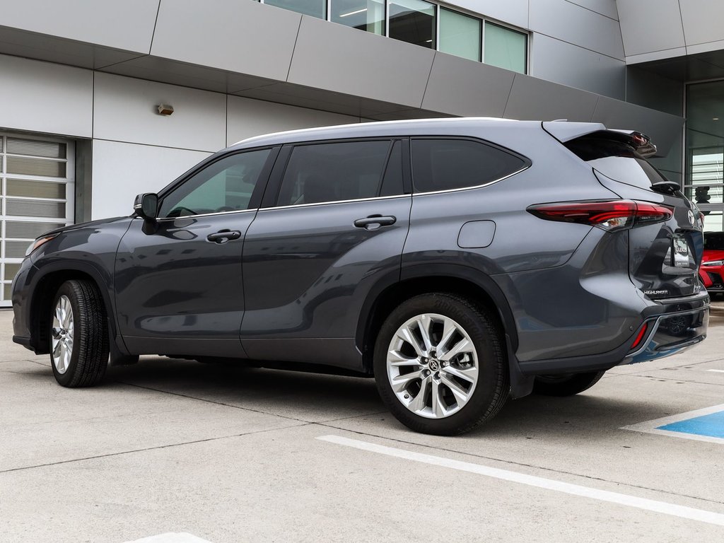 2024 Toyota Highlander LIMITED AWD 12.3 DISPLAY|JBL|WIRELESS|PANORAMIC in Ajax, Ontario at Lakeridge Auto Gallery - 16 - w1024h768px