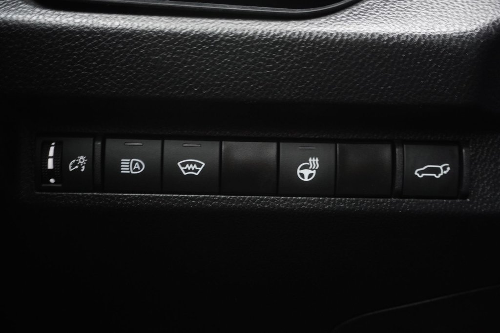 2024 Toyota RAV4 Hybrid XLE AWD|H/STEERING|MOONROOF|HEATED FRONT SEATS in Ajax, Ontario at Lexus of Lakeridge - 3 - w1024h768px