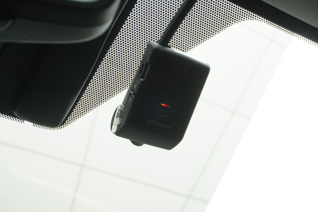 2025 Toyota RAV4 Hybrid LIMITED AWD|JBL|WIRELESS|DIGITAL REAR MIRROR in Ajax, Ontario at Lexus of Lakeridge - 7 - w1024h768px