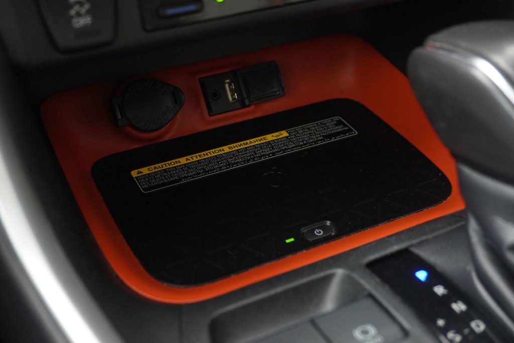 2019 Toyota RAV4 AWD TRAIL|NAVI|MOONROOF|WIRELESS|H/V FRONT SEATS in Ajax, Ontario at Lexus of Lakeridge - 10 - w1024h768px