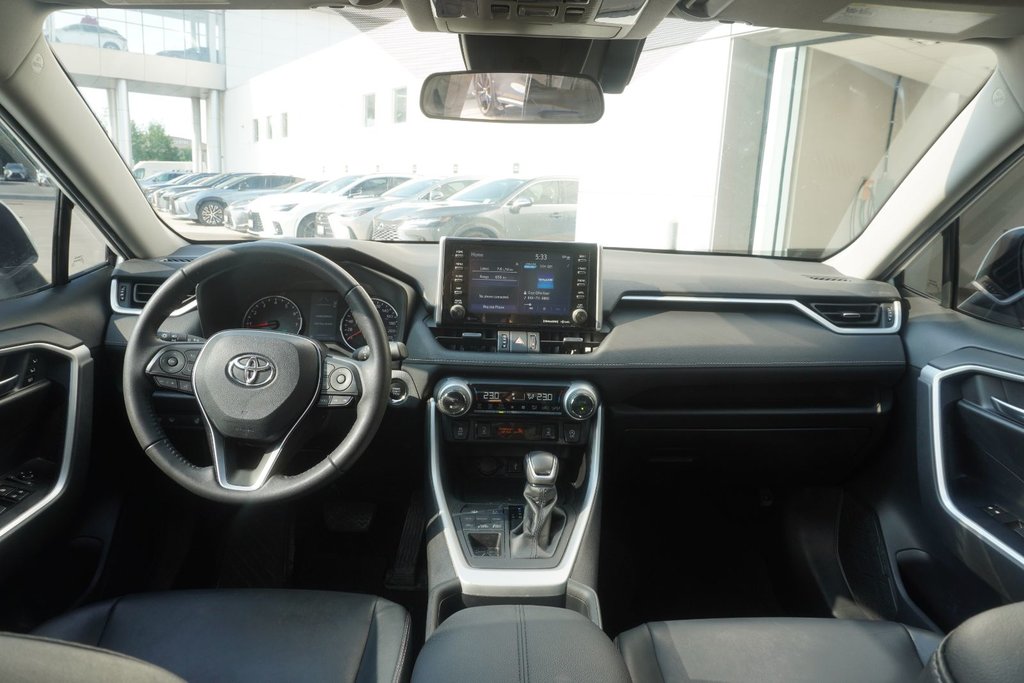 2021 Toyota RAV4 XLE PREMIUM|HEATED FRONT SEATS|MOONROOF|BLINDSPOT in Ajax, Ontario at Lakeridge Auto Gallery - 14 - w1024h768px