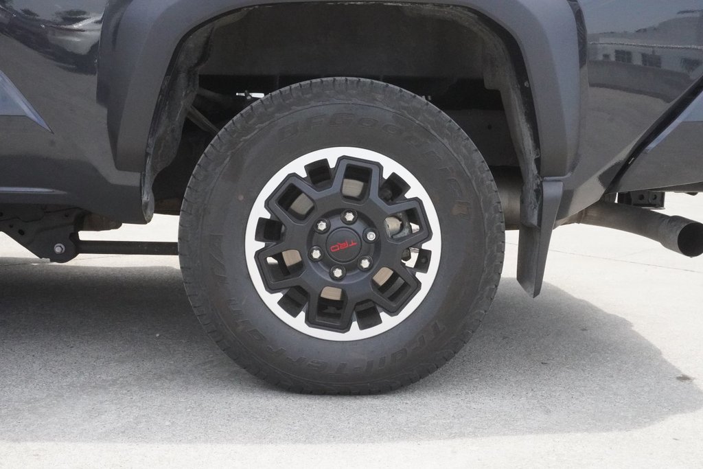 2024 Toyota Tacoma 4X4 DOUBLE CAB|TRD OFF-ROAD|CARPLAY|HEATED FRONT SEATS in Ajax, Ontario at Lexus of Lakeridge - 13 - w1024h768px