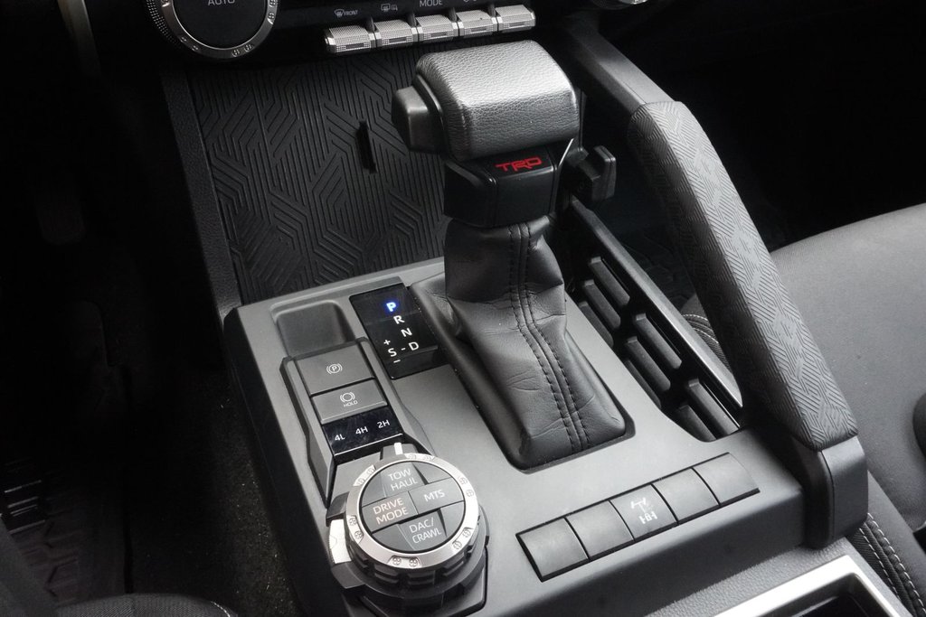 2024 Toyota Tacoma 4X4 DOUBLE CAB|TRD OFF-ROAD|CARPLAY|HEATED FRONT SEATS in Ajax, Ontario at Lexus of Lakeridge - 7 - w1024h768px