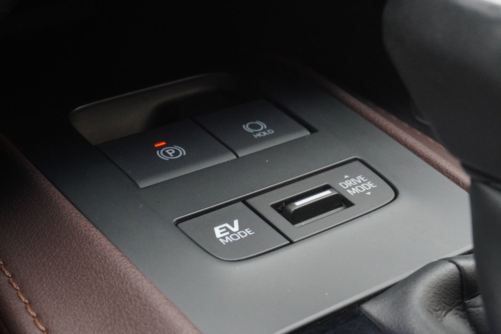 2021 Toyota VENZA HYBRID XLE|JBL|NAVI|WIRELESS|H/V FRONT SEATS|H/STEERING in Ajax, Ontario at Lexus of Lakeridge - 13 - w1024h768px