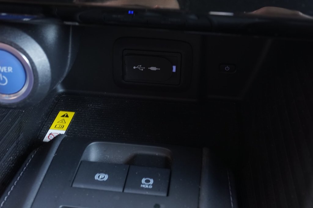 2022 Toyota VENZA HYBRID XLE|WIRELESS|NAVI|JBL|H/C SEATS|MEMORY SEATS in Ajax, Ontario at Lexus of Lakeridge - 12 - w1024h768px