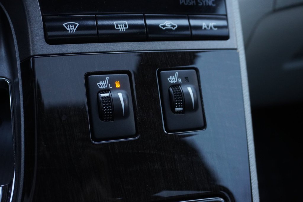 2013 Toyota Venza AWD TOURING|HEATED FRONT SEATS|NAVI|BACK UP CAMERA in Ajax, Ontario at Lexus of Lakeridge - 8 - w1024h768px