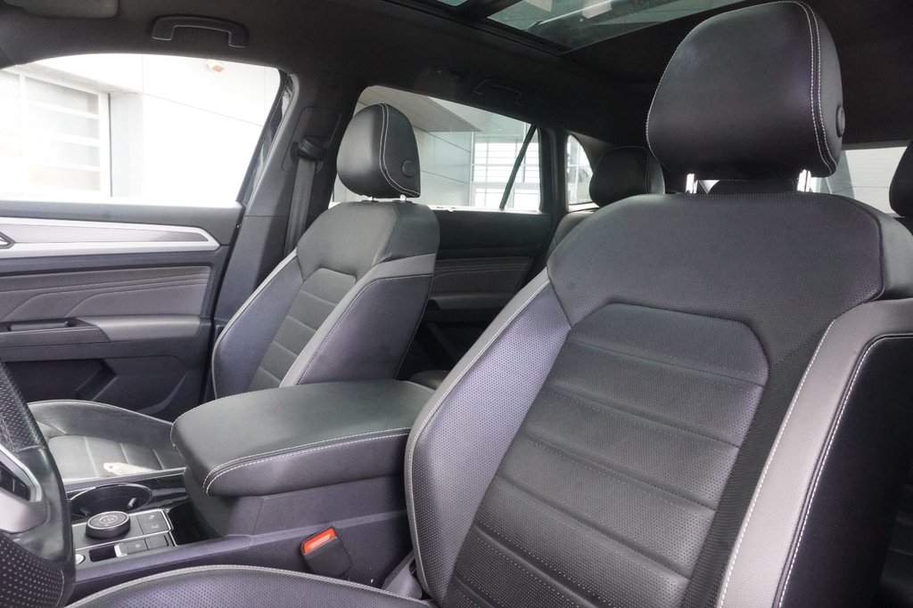 2021 Volkswagen Atlas Cross Sport EXECLINE 4MOTION|R-LINE|H/V FRONT SEATS|PANORAMIC in Ajax, Ontario at Lexus of Lakeridge - 9 - w1024h768px