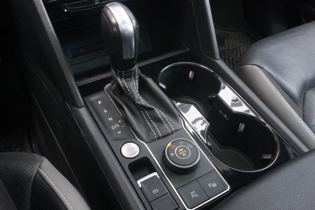 2021 Volkswagen Atlas Cross Sport EXECLINE 4MOTION|R-LINE|H/V FRONT SEATS|PANORAMIC in Ajax, Ontario at Lexus of Lakeridge - 7 - w1024h768px