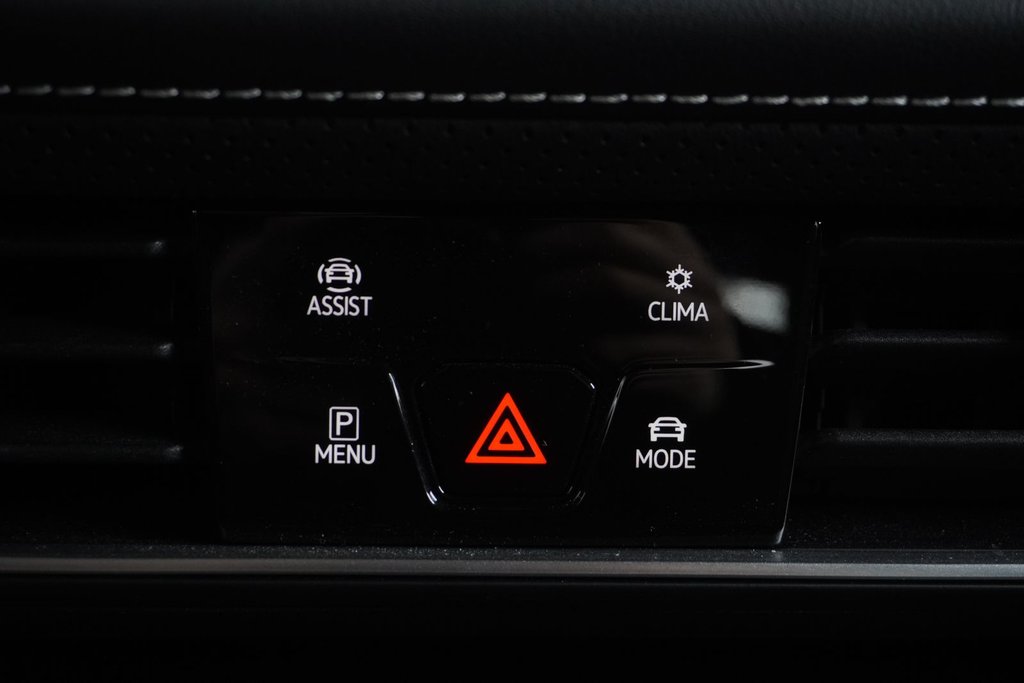 2024 Volkswagen Atlas CROSS SPORT COMFORTLINE 4MOTION|H/C FRONT SEATS in Ajax, Ontario at Lexus of Lakeridge - 5 - w1024h768px