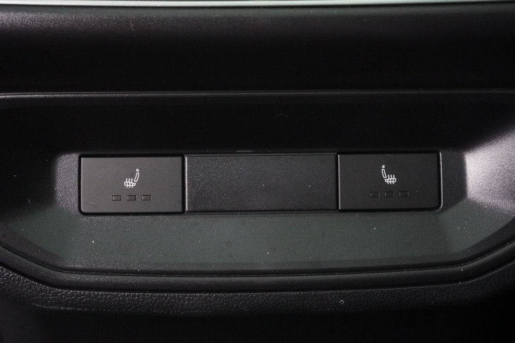 2026 Volkswagen ATLAS CROSS SPORT EXECLINE 4MOTION|HARMAN/KARDON|H/V FRONT SEATS|PANORAMIC in Ajax, Ontario at Lexus of Lakeridge - 12 - w1024h768px