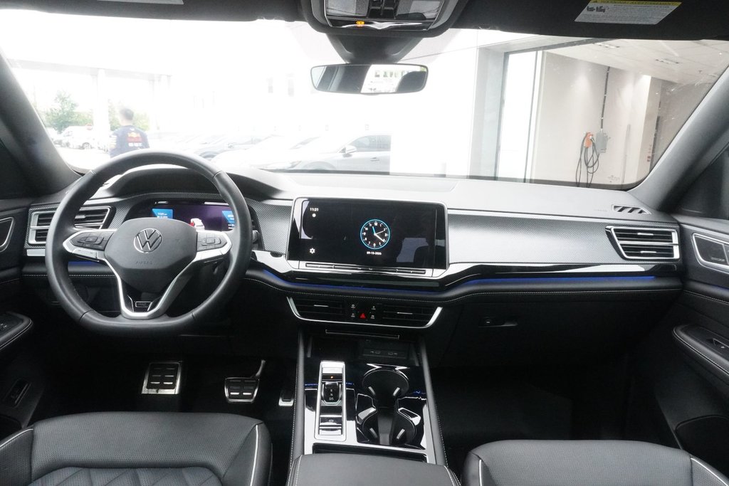 2026 Volkswagen ATLAS CROSS SPORT EXECLINE 4MOTION|HARMAN/KARDON|H/V FRONT SEATS|PANORAMIC in Ajax, Ontario at Lexus of Lakeridge - 13 - w1024h768px