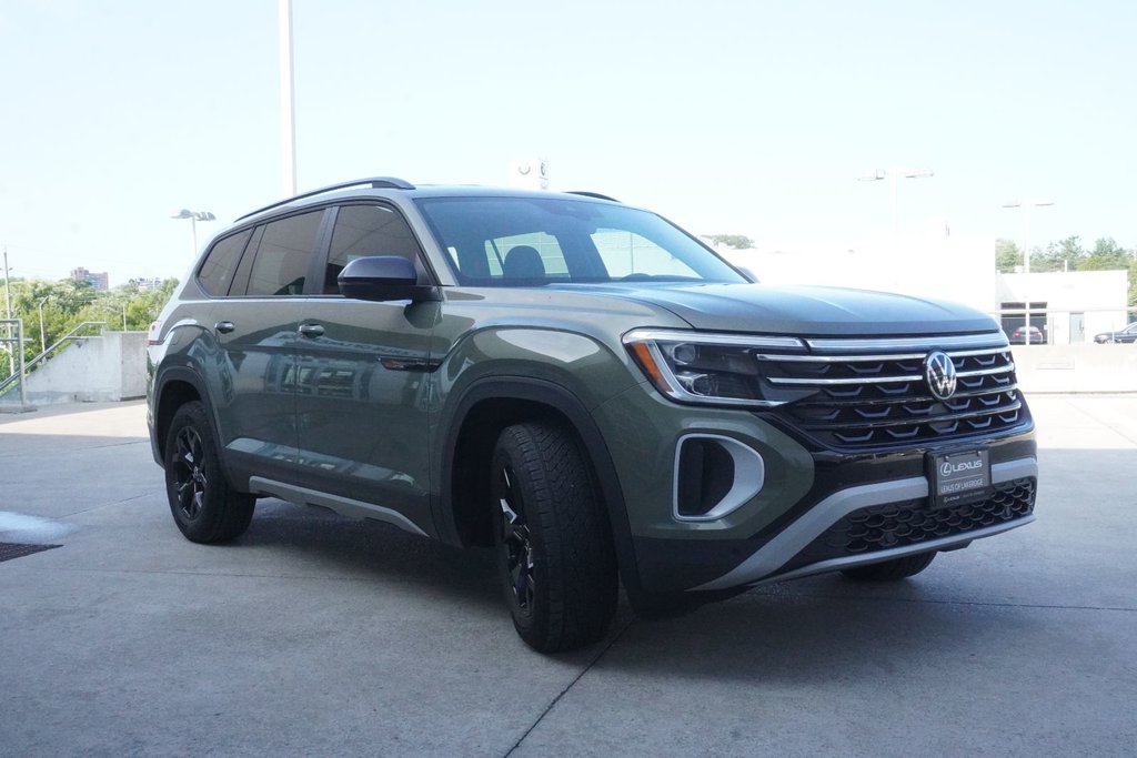 2024 Volkswagen Atlas PEAK EDITION 4MOTION|H/V FRONT SEATS|CARPLAY in Ajax, Ontario at Lexus of Lakeridge - 17 - w1024h768px