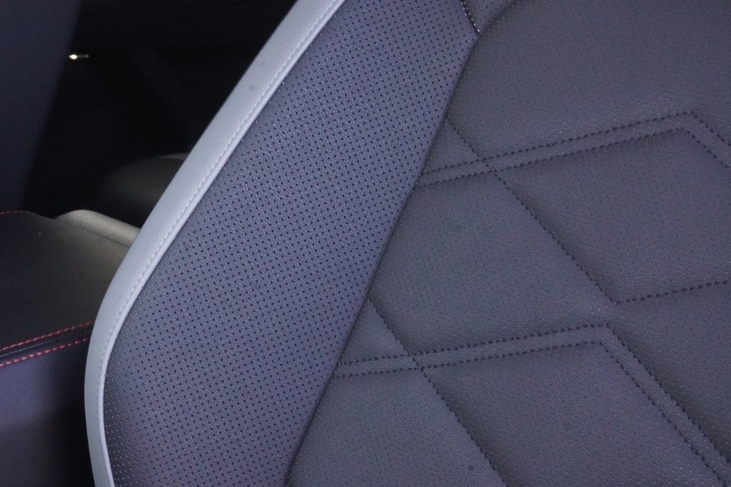 2024 Volkswagen Atlas PEAK EDITION 4MOTION|H/V FRONT SEATS|CARPLAY in Ajax, Ontario at Lexus of Lakeridge - 9 - w1024h768px