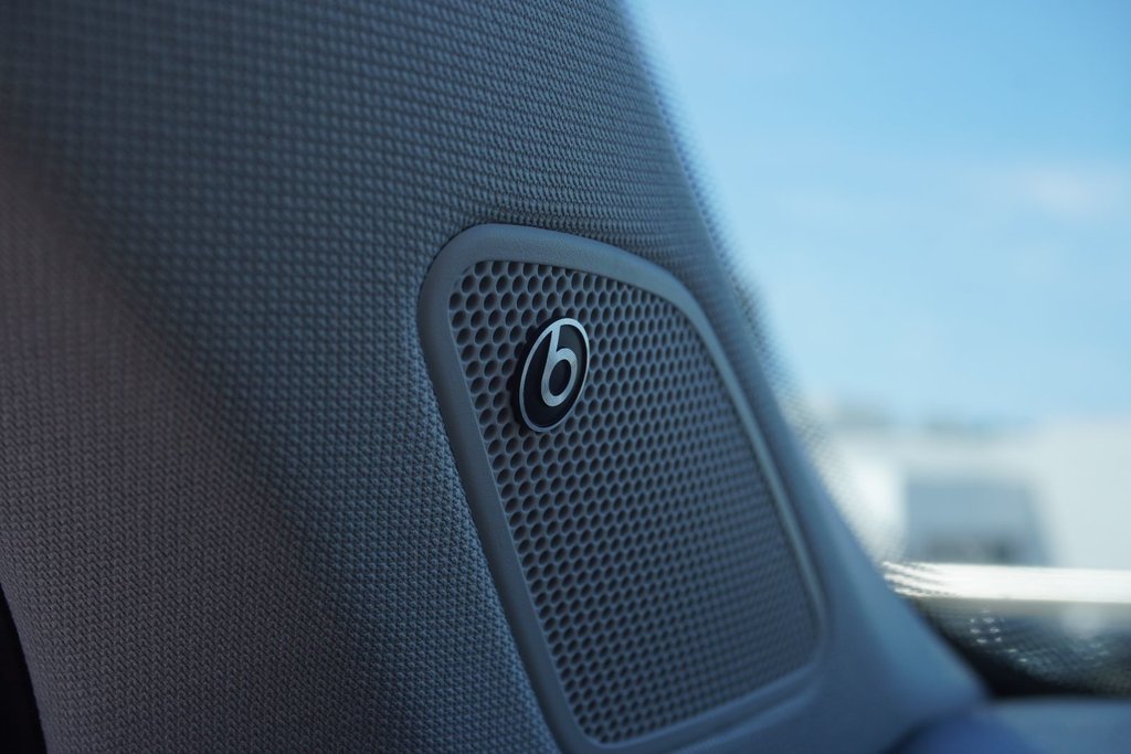 2023 Volkswagen Taos HIGHLINE|BEATS SOUND SYSTEM|NAVI|PANORAMIC|CARPLAY in Ajax, Ontario at Lexus of Lakeridge - 4 - w1024h768px