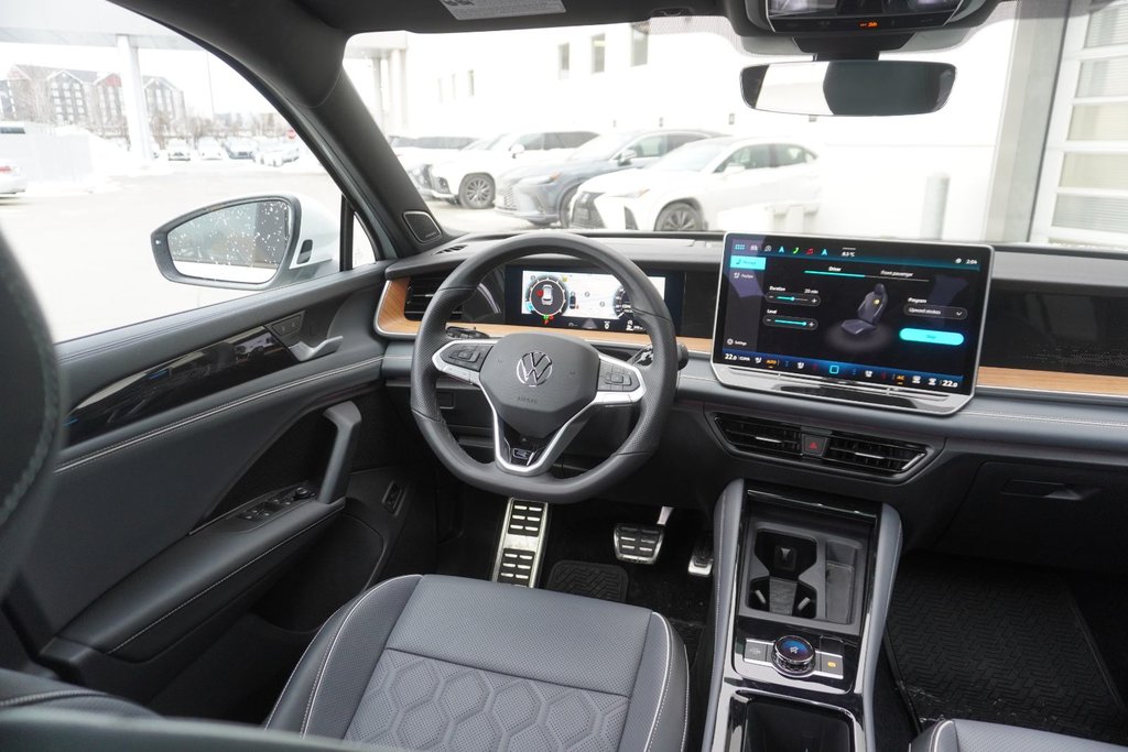 2025 Volkswagen Tiguan HIGHLINE R-LINE|NAVI|PANORAMIC|H/V FRONT SEATS in Ajax, Ontario at Lexus of Lakeridge - 17 - w1024h768px