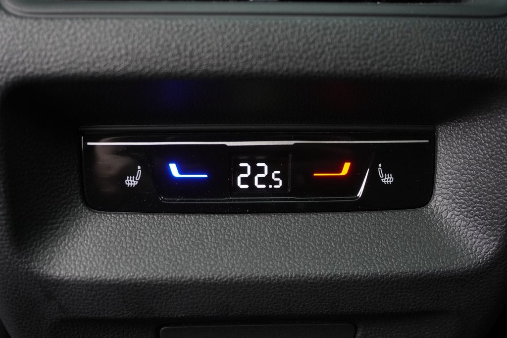 2025 Volkswagen Tiguan HIGHLINE R-LINE|NAVI|PANORAMIC|H/V FRONT SEATS in Ajax, Ontario at Lexus of Lakeridge - 14 - w1024h768px