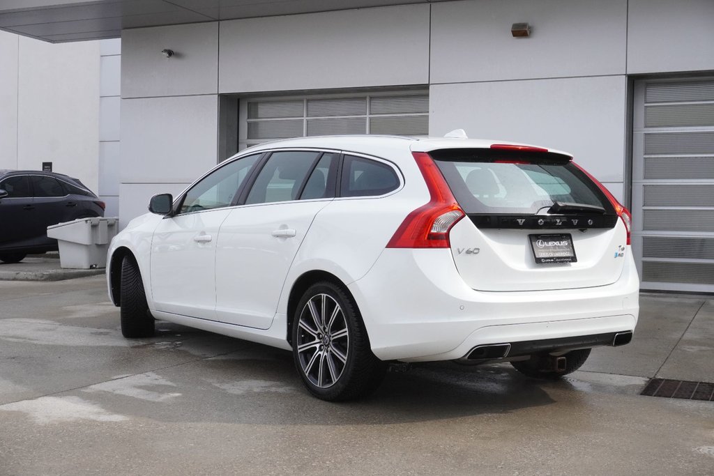 2015 Volvo V60 T6 AWD PREMIER PLUS|MOONROOF|HEATED FRONT SEATS in Ajax, Ontario at Lexus of Lakeridge - 16 - w1024h768px