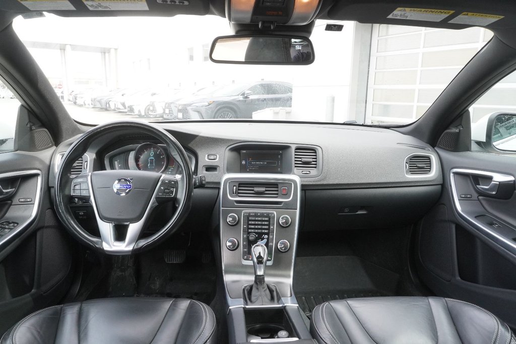 2015 Volvo V60 T6 AWD PREMIER PLUS|MOONROOF|HEATED FRONT SEATS in Ajax, Ontario at Lexus of Lakeridge - 11 - w1024h768px