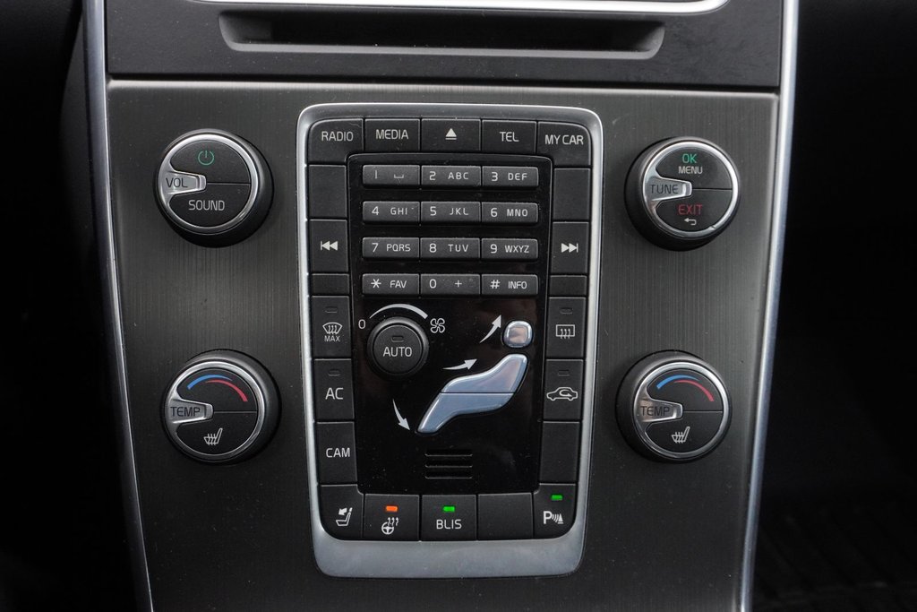 2015 Volvo V60 T6 AWD PREMIER PLUS|MOONROOF|HEATED FRONT SEATS in Ajax, Ontario at Lexus of Lakeridge - 5 - w1024h768px