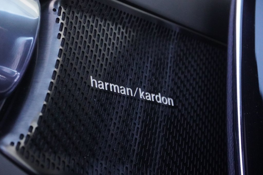 2019 Volvo XC40 T5 AWD R-DESIGN|HARMAN/KARDON|360 CAM|PANORAMIC in Ajax, Ontario at Lexus of Lakeridge - 3 - w1024h768px