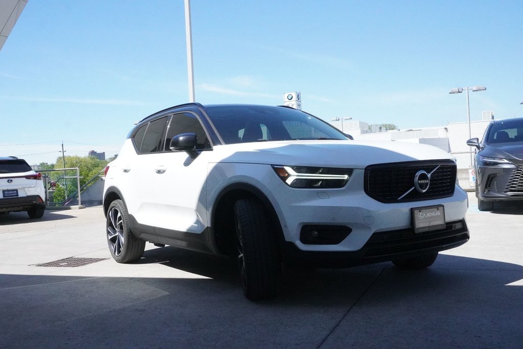 2019 Volvo XC40 T5 AWD R-DESIGN|HARMAN/KARDON|360 CAM|PANORAMIC in Ajax, Ontario at Lexus of Lakeridge - 16 - w1024h768px
