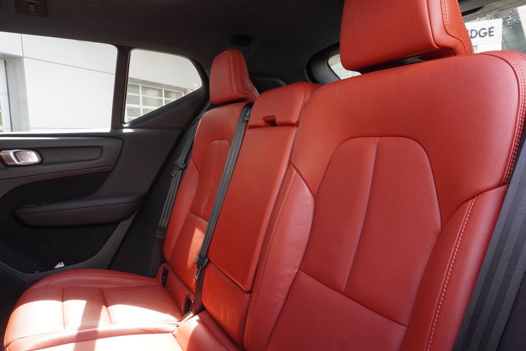 2020 Volvo XC40 T5 AWD MOMEMNTUM|NAVI|PANORAMIC|H/STEERING|CARPLAY in Ajax, Ontario at Lexus of Lakeridge - 12 - w1024h768px